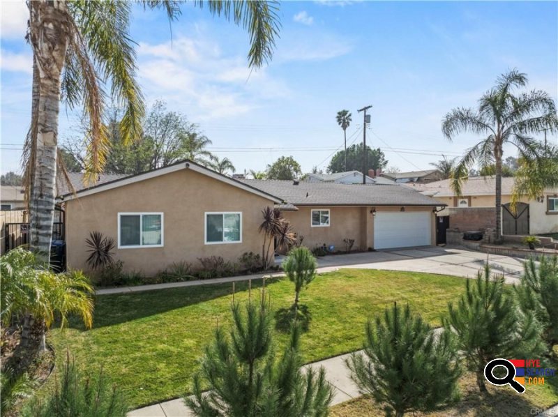  Home with a Pool for Sale! in Sylmar, CA