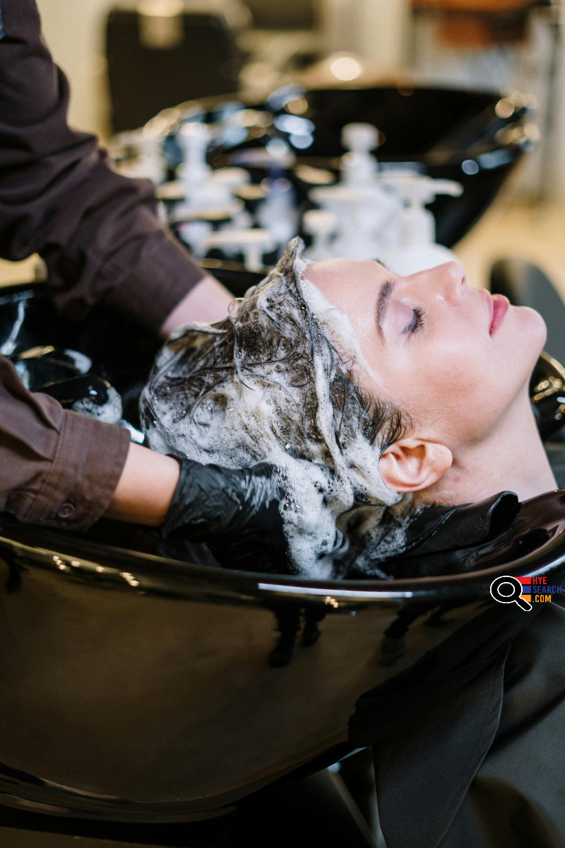 Beauty Salon Needs Experienced MANICURIST/PEDICURIST and Hair Stylist Technicians in Valley Glen, CA