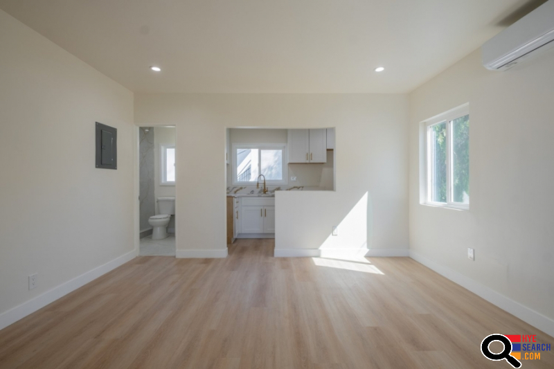  Remodeled Apartment for Rent in Hollywood, CA