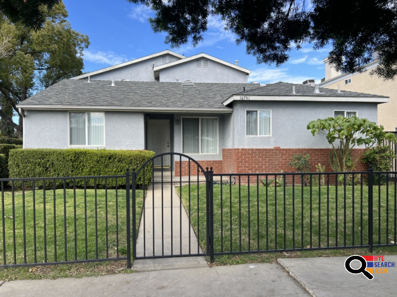  Unit Available Now! in Lake Balboa, CA