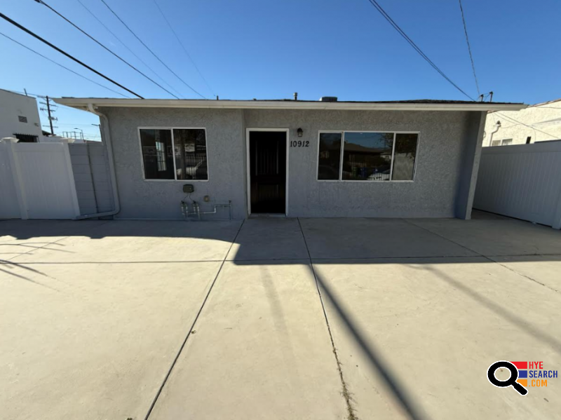  Remodeled Back Unit for Rent in Sun Valley, CA