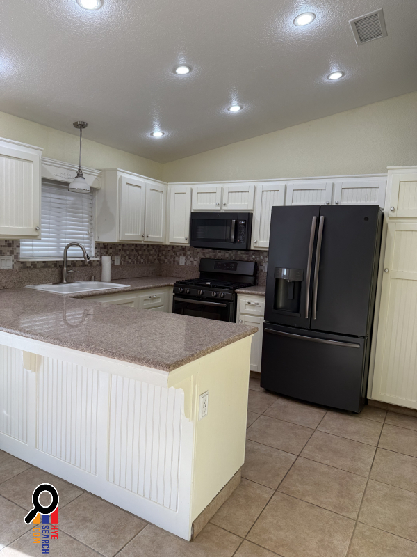 4 Bedrooms, 3 Bathrooms House for Rent in City California, CA