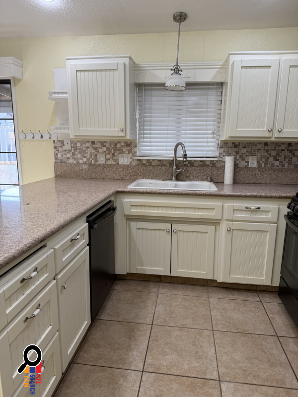 4 Bedrooms, 3 Bathrooms House for Rent in City California, CA