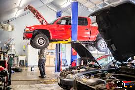Looking for an AUTO REPAIR TECHNICIAN in North Hollywood, CA