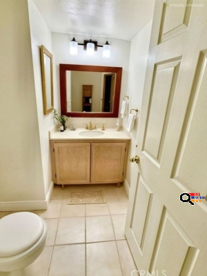 For Lease – Stylish & Convenient 2-Bedroom, 2.5-Bathroom Condo in the Heart of Glendale, CA