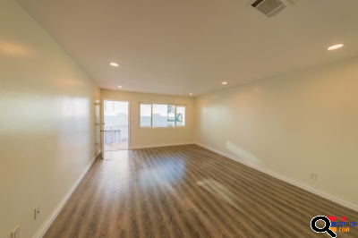 1100 sqft with 1 Garage Magnolia and Kenneth-1100 sqft in Burbank, CA