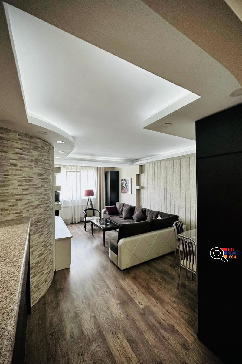 3-room apartment on Amiryan Street in the center, 69 sq.m., 3rd floor of 10, 2 bathrooms, major renovation