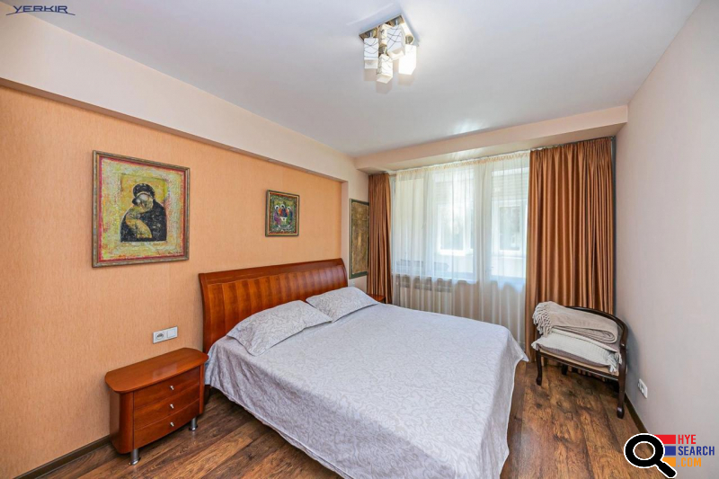 3-room apartment on Amiryan Street in the center, 69 sq.m., 3rd floor of 10, 2 bathrooms, major renovation