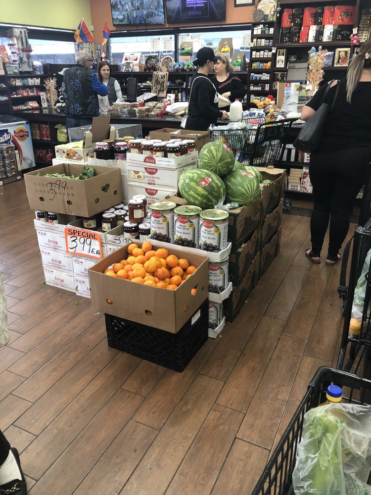 Mousa Ler Market Groceries & Delis in North Hollywood, CA