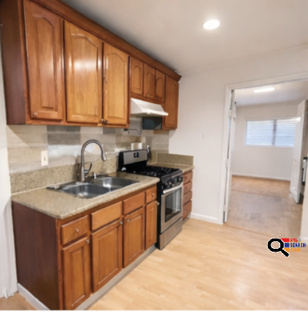 2 Bed / 1 Bath House – Van Nuys (91406) 