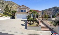 4 Bed 3 Bath House for Rent Daily in Sylmar, CA