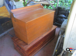  Ceder Chest in Los Angeles, CA